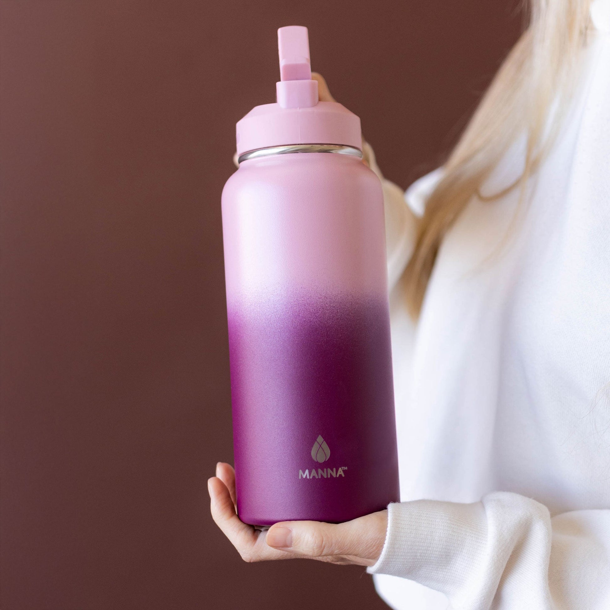 32-oz-powel-bottle-c1 32_Manna_Website_Lifestyles-2.jpg